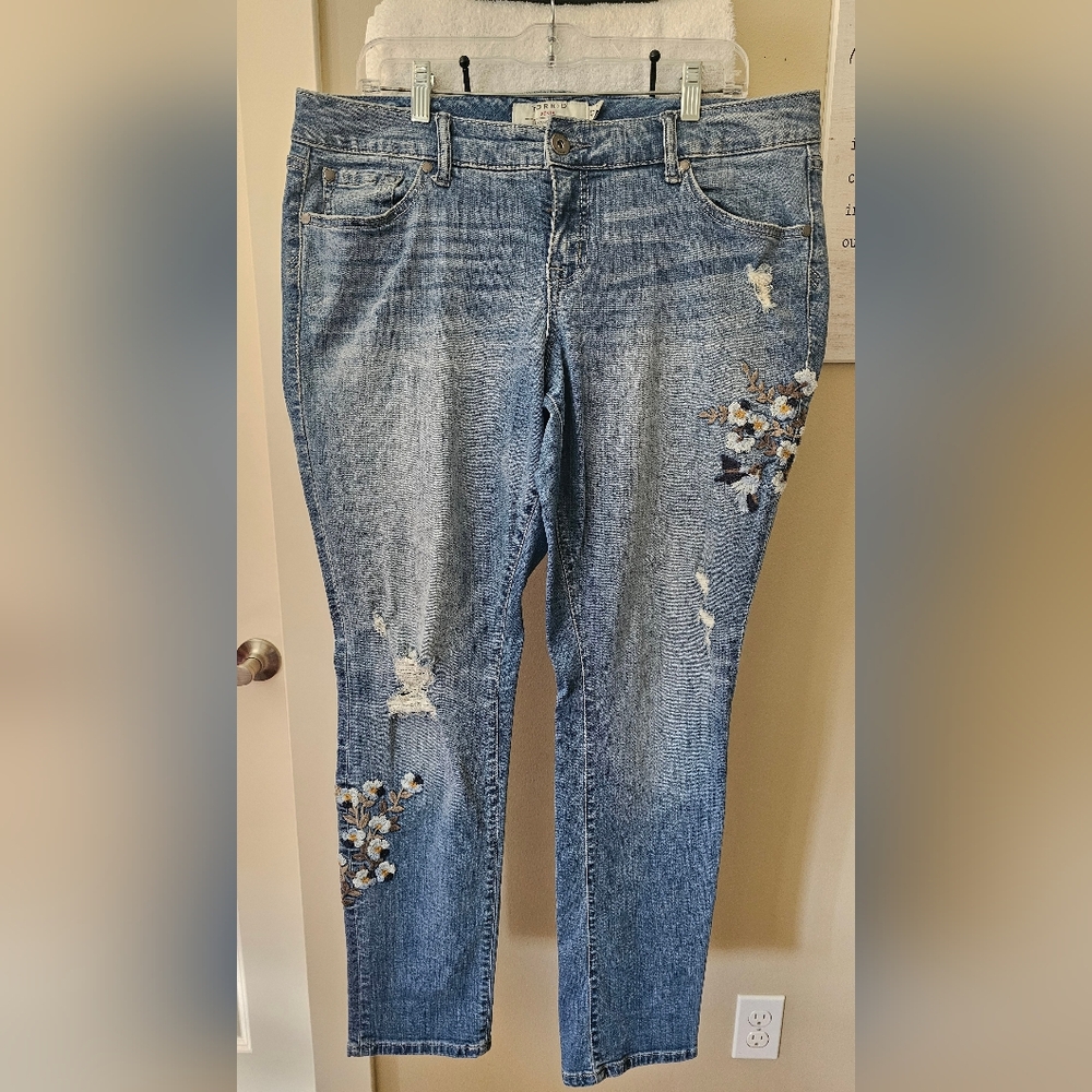 Embroidered Blue Jeans for Women